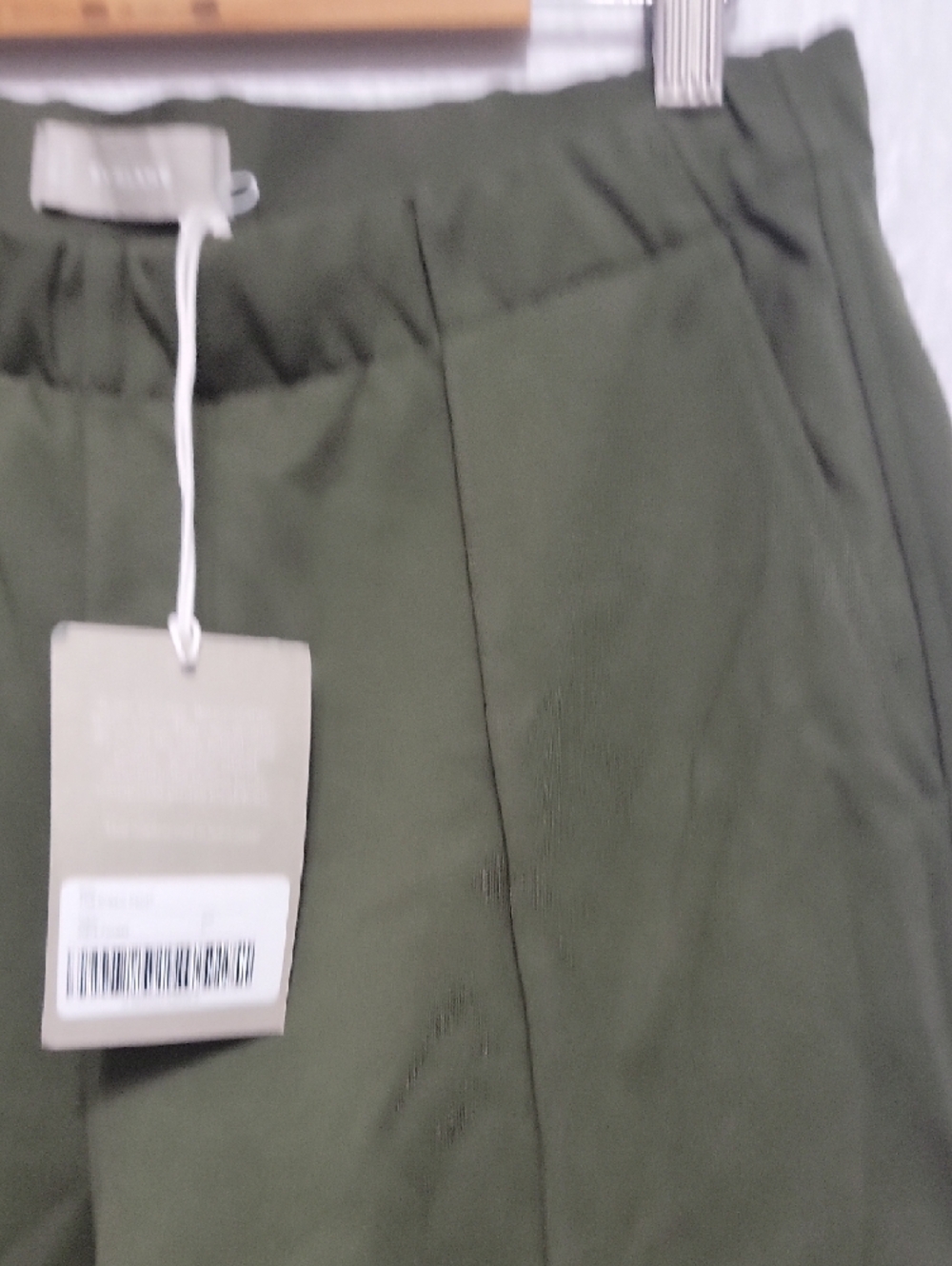 Everlane The Dream Pant in Forest Green, Large - Picture 5 of 14
